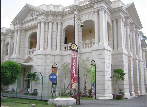 Negeri Sembilan Craft Complex